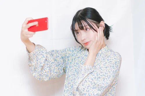 自撮り女 